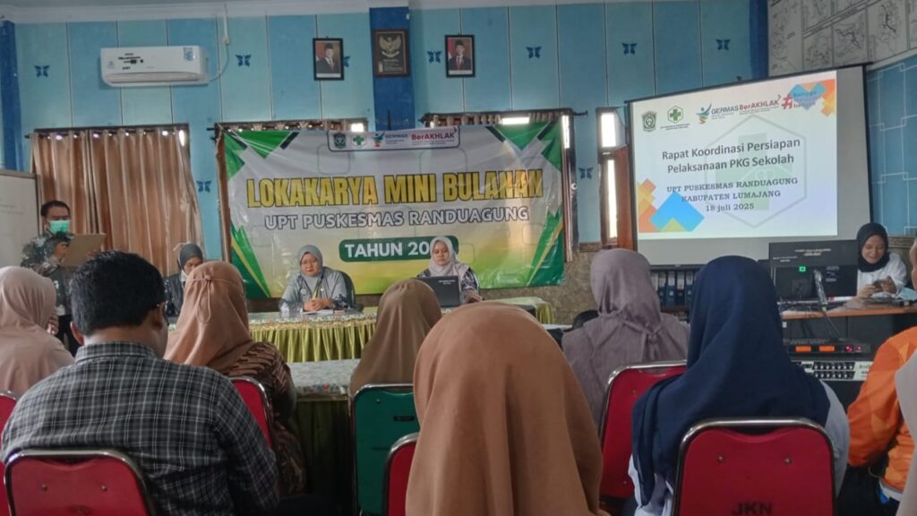 Guru MTs Miftahul Ulum Buwek Ikuti Lokakarya Mini UPT Puskesmas Randuagung