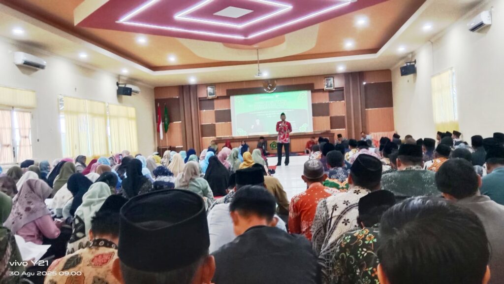Kepala MTs Miftahul Ulum Buwek Hadiri MOVEV LPJ BOS dan PIP Madrasah di Kemenag Lumajang Kepala MTs Miftahul Ulum Buwek Hadiri MOVEV LPJ BOS dan PIP Madrasah di Kemenag Lumajang