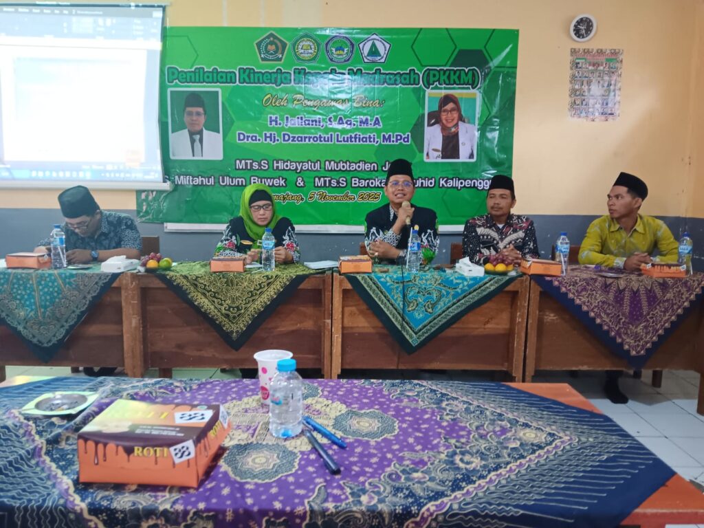 Pelaksanaan Penilaian Kinerja Kepala Madrasah (PKKM) MTs Miftahul Ulum Buwek Tahun 2025 Pelaksanaan Penilaian Kinerja Kepala Madrasah (PKKM) MTs Miftahul Ulum Buwek Tahun 2025