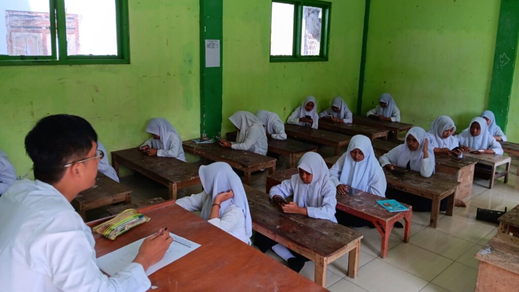 MTs Miftahul Ulum Buwek Gelar Asesmen Sumatif Akhir Semester Berbasis Android