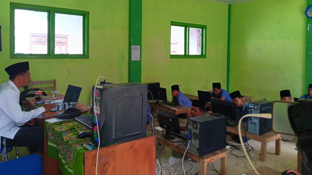 MTs Miftahul Ulum Buwek Laksanakan TKA Tahun 2026 dengan Tertib dan Lancar MTs Miftahul Ulum Buwek Laksanakan TKA Tahun 2026 dengan Tertib dan Lancar