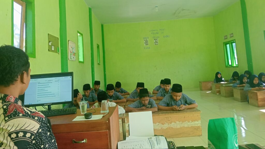 ASAT Hari Ketiga MTs Miftahul Ulum Buwek Berjalan Lancar