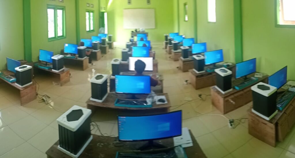 Sambut Tahun Pelajaran 2026/2027, MTs Miftahul Ulum Buwek Siapkan Laboratorium Komputer dengan 20 Unit Perangkat