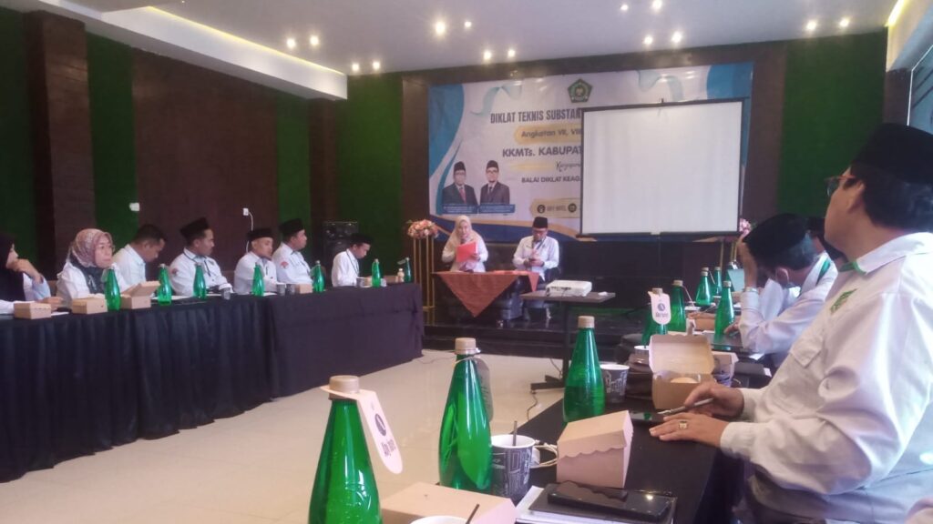 Hari Kedua Diklat Teknis Substantif, Kepala Madrasah Dibekali Analisis Implementasi Kurikulum dan Kepemimpinan Visioner Hari Kedua Diklat Teknis Substantif, Kepala Madrasah Dibekali Analisis Implementasi Kurikulum dan Kepemimpinan Visioner