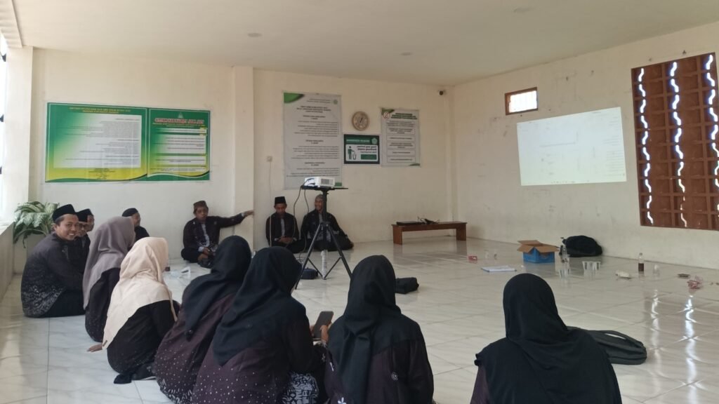 Guru SKI MTs Miftahul Ulum Buwek Ikuti Pertemuan ke-3 MGMP SKI Wilker 2 Lumajang