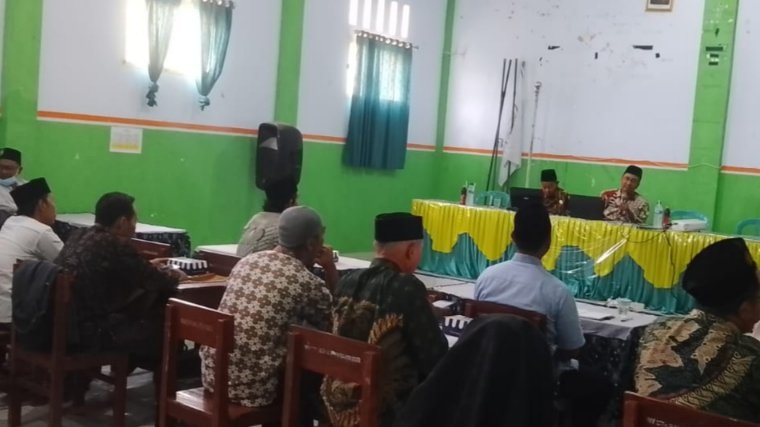 Kepala MTs Miftahul Ulum Buwek Hadiri Pertemuan KKMTs-2 : Persiapan PKKM, PKG, dan Supervisi Pembelajaran Kepala MTs Miftahul Ulum Buwek Hadiri Pertemuan KKMTs-2 : Persiapan PKKM, PKG, dan Supervisi Pembelajaran