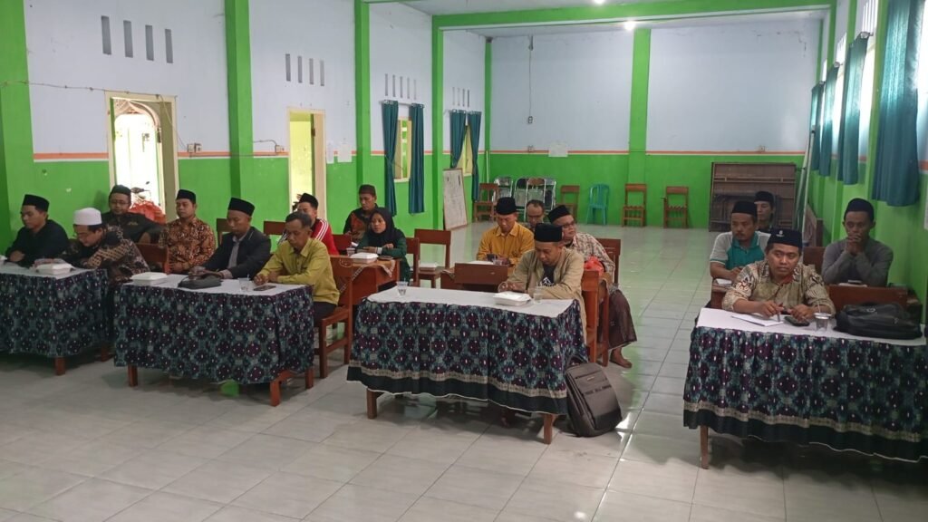 Kepala MTs Miftahul Ulum Buwek Hadiri Koordinasi PORSE​NI KKMTs Wilker 2 Kabupaten Lumajang